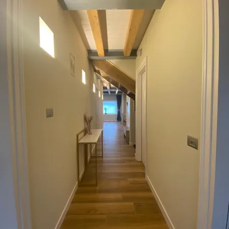 Klamora House アパート