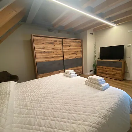 Klamora House Apartmán *